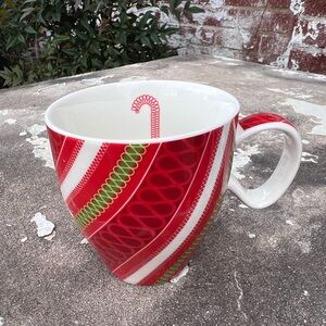 Starbucks 2005 Christmas Holiday Mug 12oz Ribbon Candy Design Striped Candy Cane
